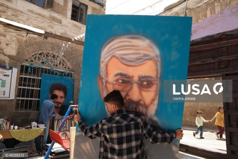 Paintings created in Sanaa in honor of Iranian officials