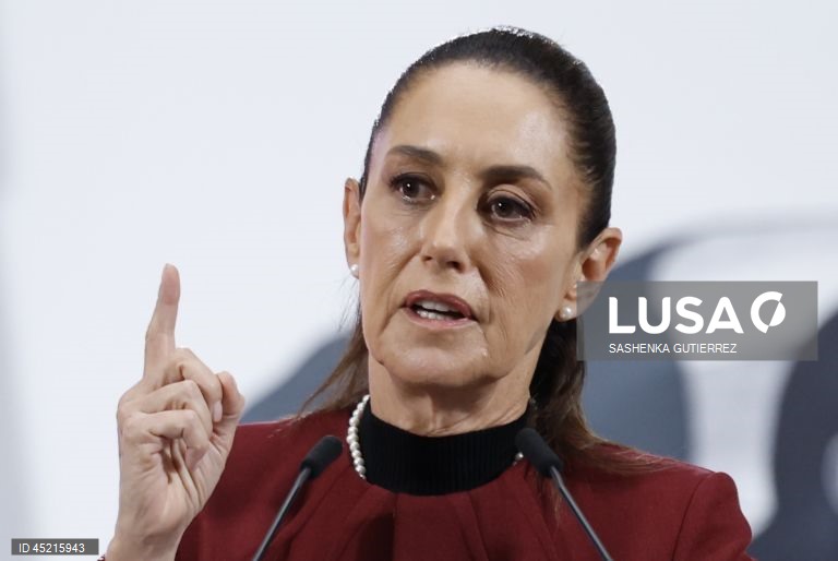 Presidente mexicana anuncia construção de 60 centrais de ciclo combinado no país