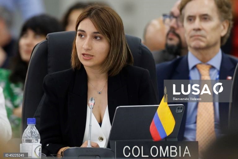 Colômbia nomeia nova chefe da diplomacia após polémica com passaportes