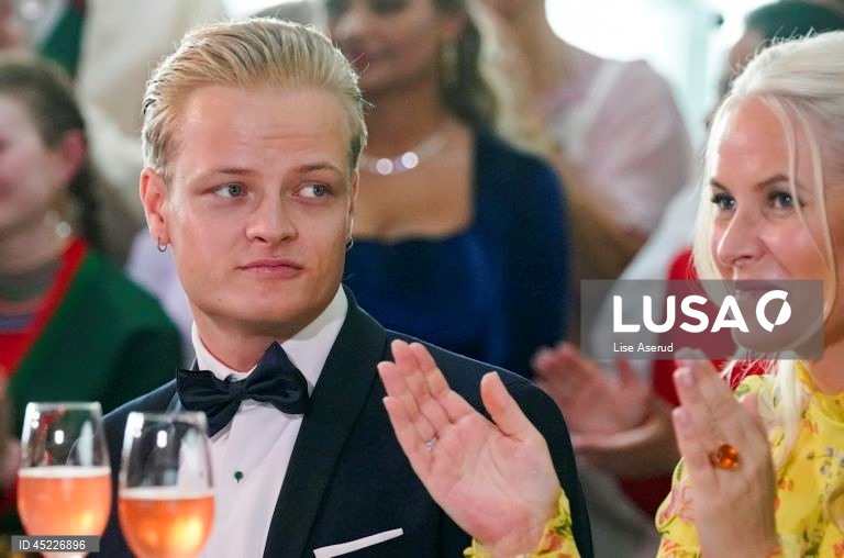 Filho de princesa herdeira da Noruega acusado de quatro violações