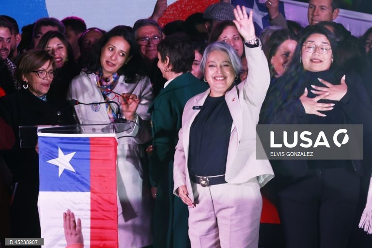 Candidata da esquerda à presidência do Chile pede unidade contra extrema-direita
