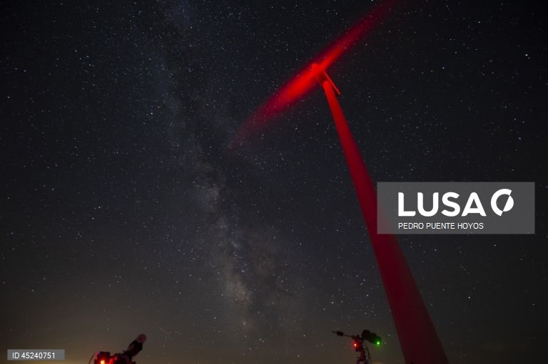 Circumpolar stars in northern Spain