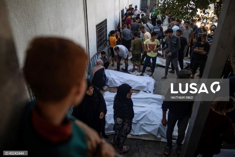 Pelo menos 20 pessoas morreram num ponto de distribuição de ajuda em Gaza