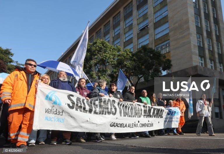 Protest against President Milei governments transformation of over 100 public bodies