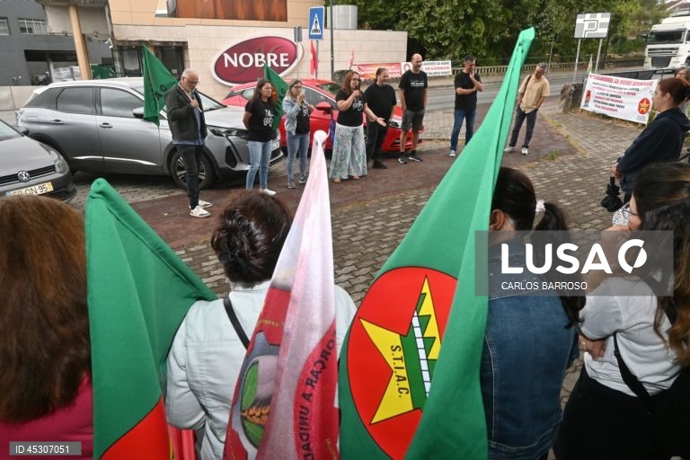 Trabalhadores da Nobre cumprem 23.ª greve e esperam resultados da reunião no Ministério do Trabalho