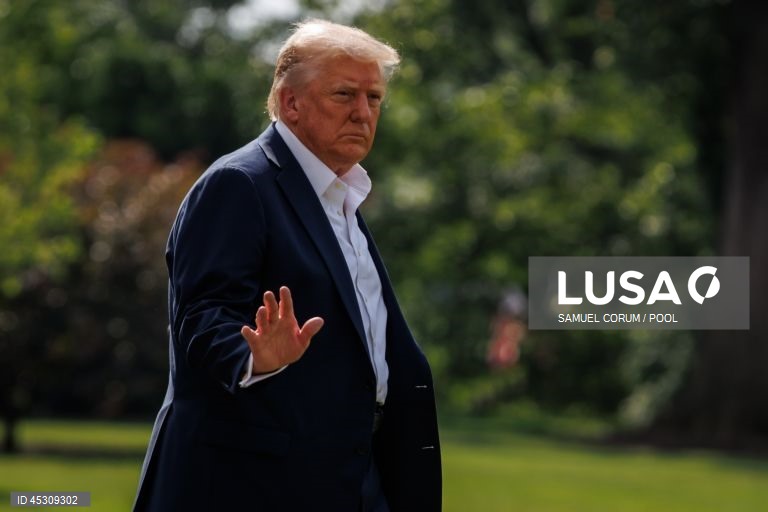 Trump vai reunir-se com PM britânico durante visita privada à Escócia
