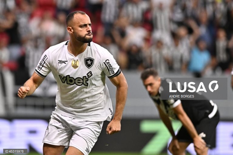 Serie A match: Vasco da Gama vs Botafogo
