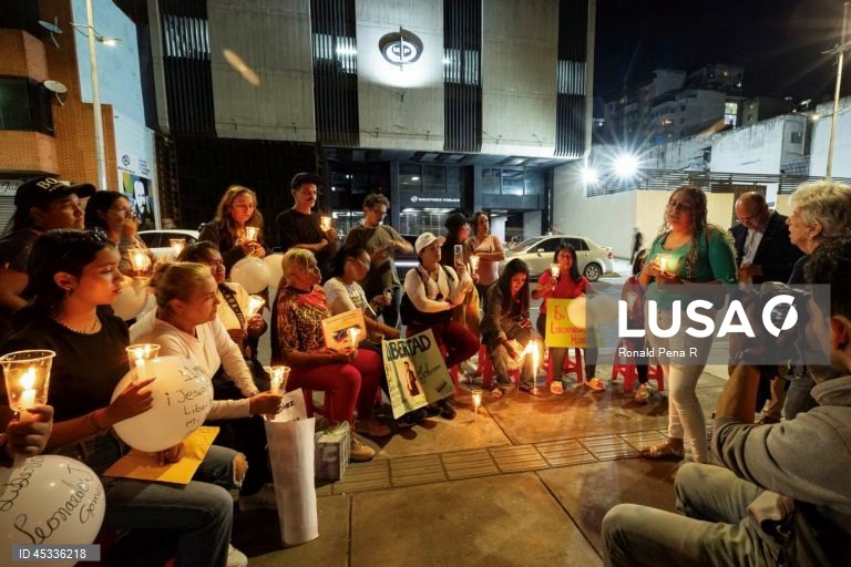 Women demand meeting with prosecutor over jailed youth in Venezuela