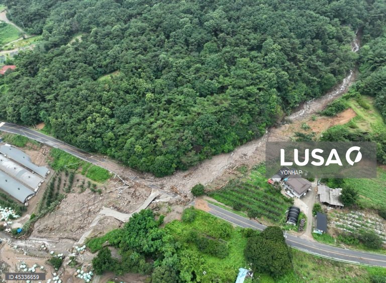 South Korea battered by torrential rains