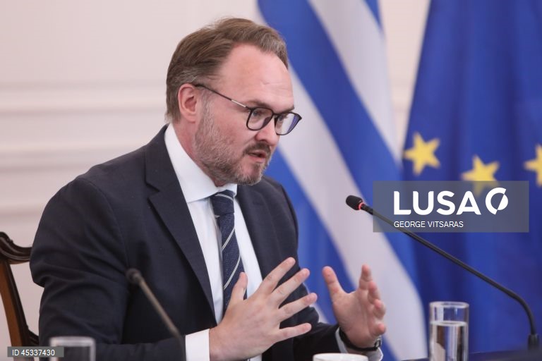 Bruxelas exorta países da UE a baixarem impostos da energia e avançarem com interligações