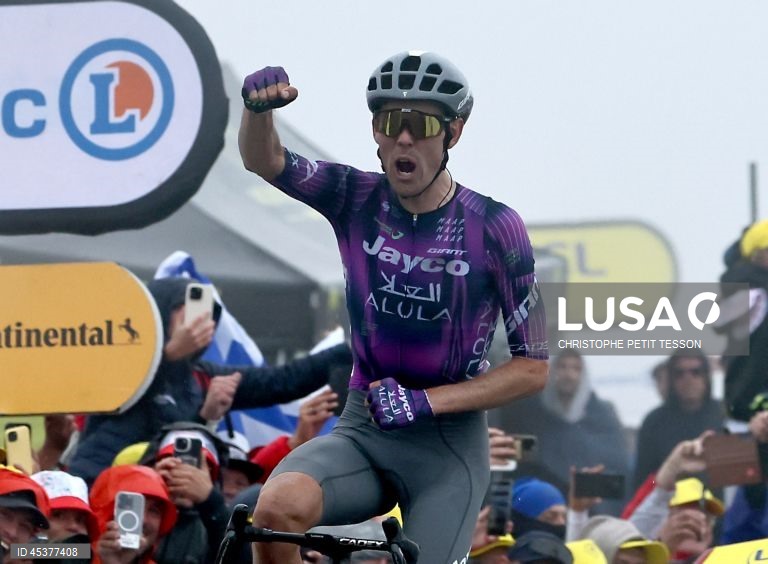 O’Connor ganha etapa rainha e Pogacar reforça a amarela no Tour