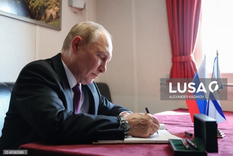 Putin pede a Netanyahu que preserve integridade territorial da Síria