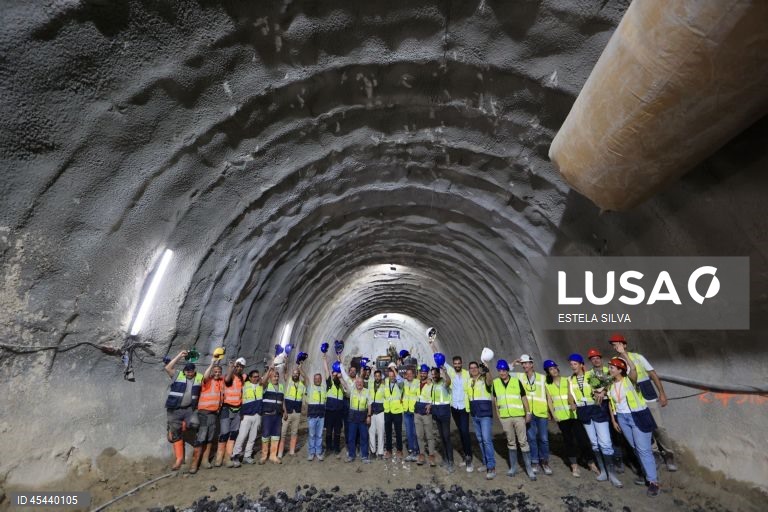 Metro do Porto abre último túnel da obra da Linha Rosa e espera abri-la em seis meses