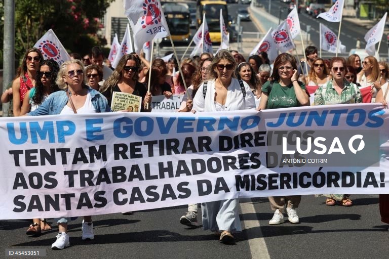 Trabalhadores das Misericórdias manifestaram-se hoje e vão repetir na próxima semana