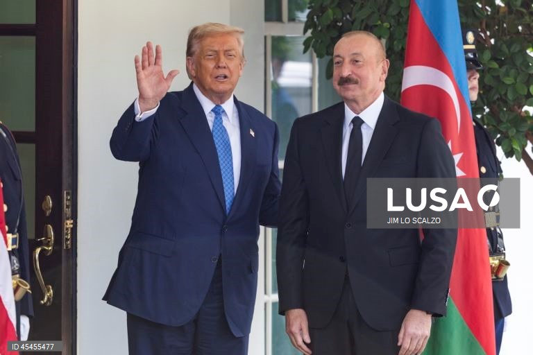Trump afirma que Arménia e Azerbaijão comprometem-se a cessar hostilidades