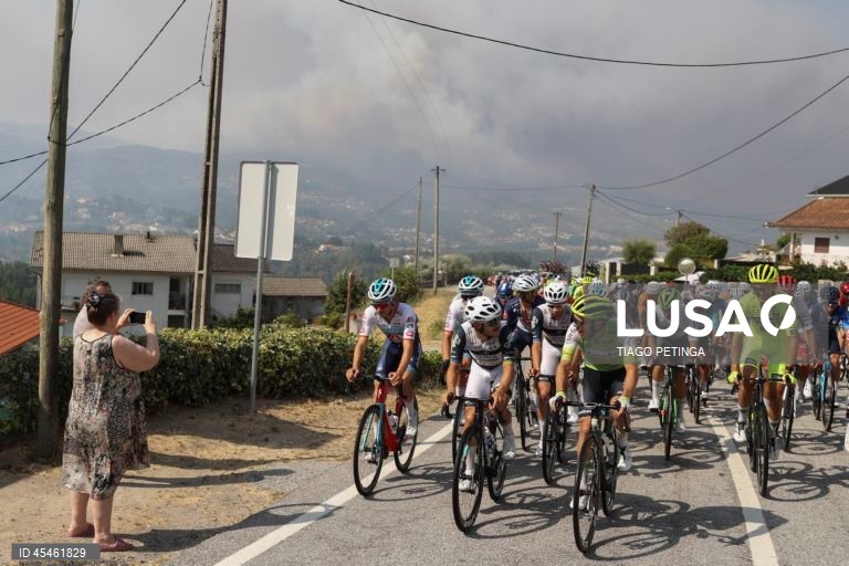 Alexis Guérin penalizado em 20 segundos por abastecimento irregular na Volta a Portugal