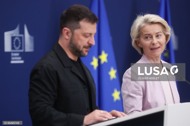 Von der Leyen elogia proposta de Trump de dar garantias de segurança à Ucrânia
