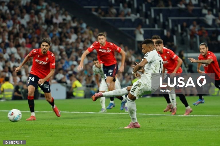 Real Madrid vence Osasuna com penálti de Mbappé na estreia na Liga espanhola