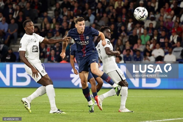 Tetracampeão PSG bate Angers e alcança segunda vitória na Liga francesa