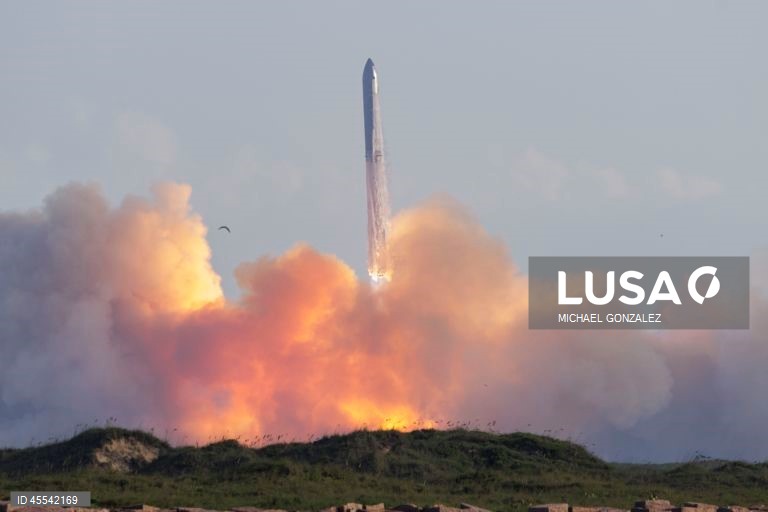 Starship da SpaceX completa décimo lançamento de teste após três falhas