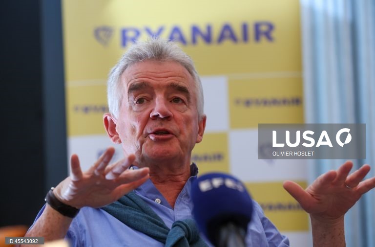 CEO da Ryanair acusa ANA de aumentar taxas para pagar novo aeroporto