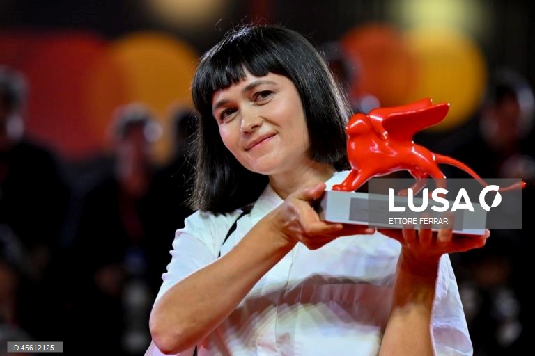 Nastia Korkia vence Grande Prémio do Porto/Post/Doc com “Short Summer”