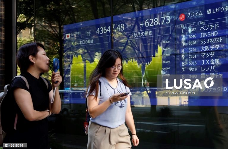 Bolsa de Tóquio abre com Nikkei a subir 0,80%