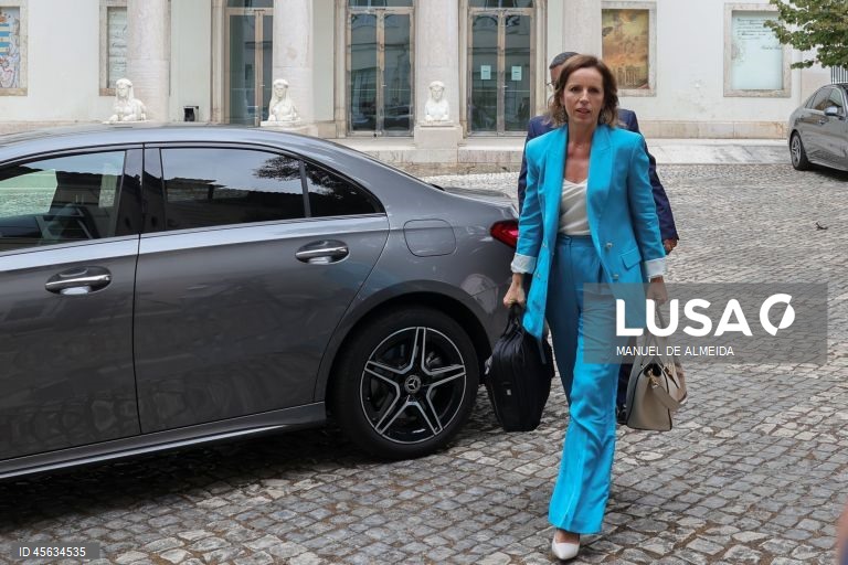 Governo quer estender acordo sobre aumentos salariais na função pública até 2029