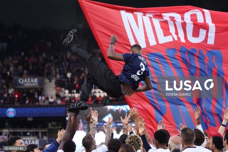 Soccer Ligue 1 - PSG vs Lens