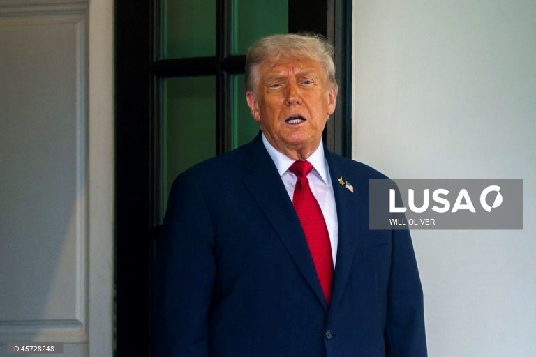 Trump faz ameaças antes de prazo orçamental crucial