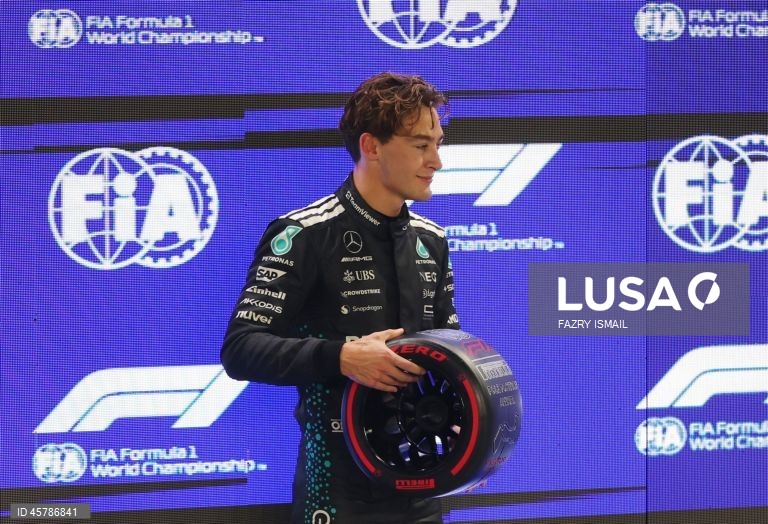 George Russell conquista pole position no GP de Singapura de F1