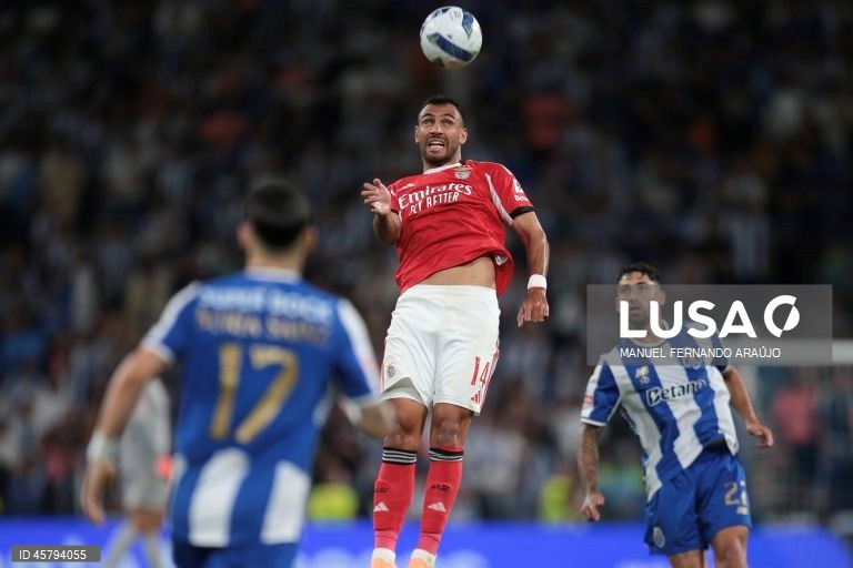 FC Porto vai apresentar queixa contra Pavlidis por alegada agressão no clássico