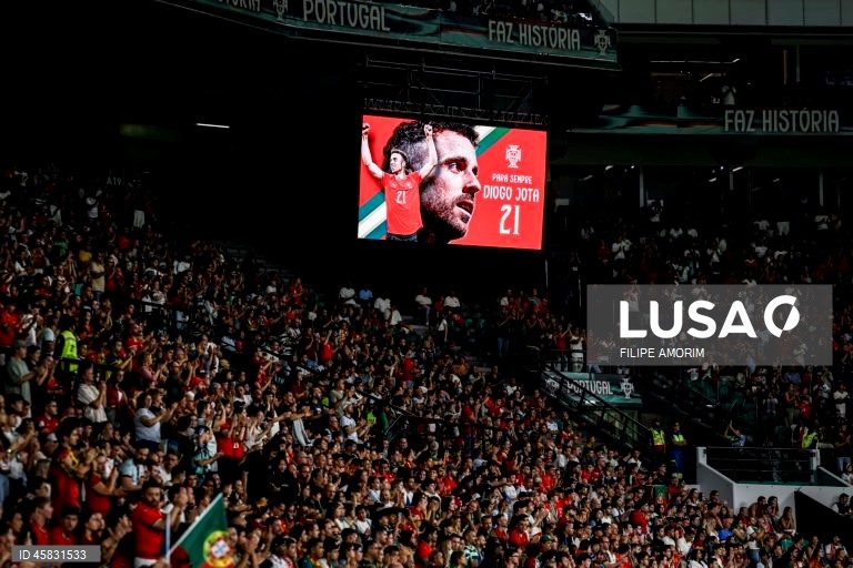 FPF homenageia Diogo Jota ao minuto 21 do Portugal-Irlanda