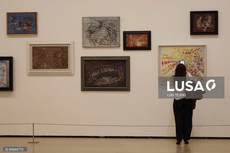 Guggenheim de Bilbau inaugura exposição dedicada a Vieira da Silva