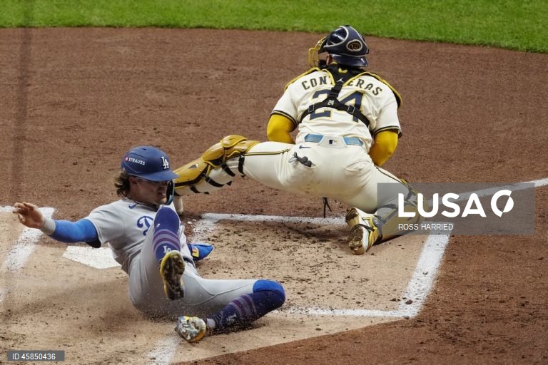 MLB Playoffs - Los Angeles Dodgers at Milwaukee Brewers
