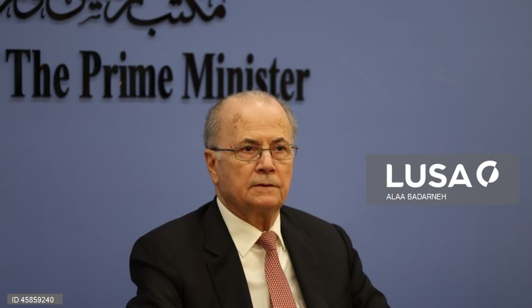 PM palestiniano insta em Davos a ação internacional contra políticas de Israel