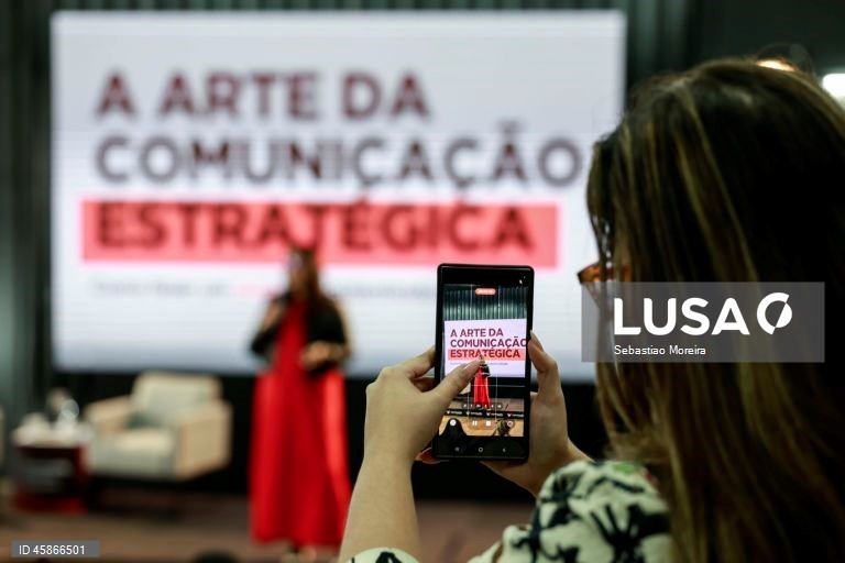 Consumidores europeus pedem mais medidas contra publicidade disfarçada de influenciadores