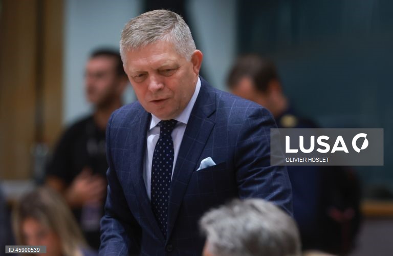 Primeiro-ministro eslovaco pede demissão da chefe da diplomacia da UE