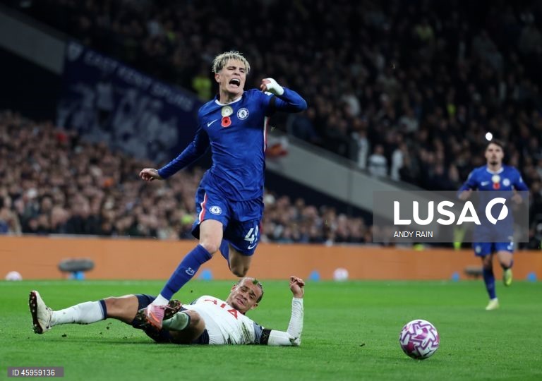 English Premier League - Tottenham Hotspur vs Chelsea
