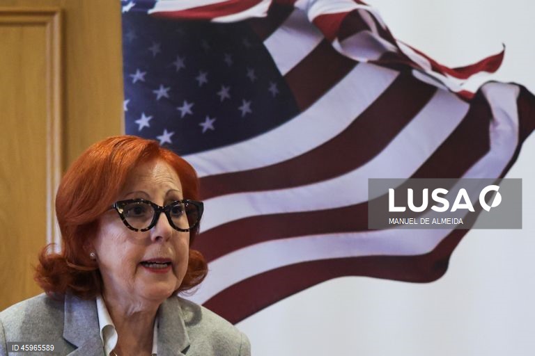 Ministério disponibilizou documentos à PJ - ministra