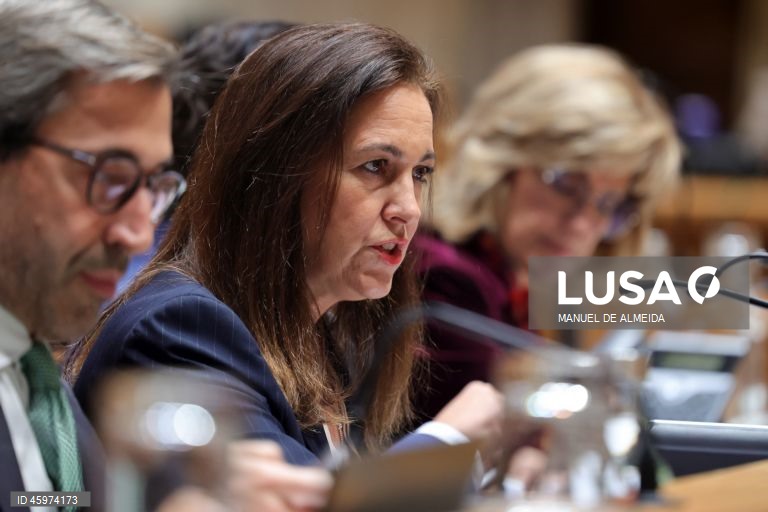 Ministra da Justiça diz que sistema de segurança funcionou na prisão de Alcoentre