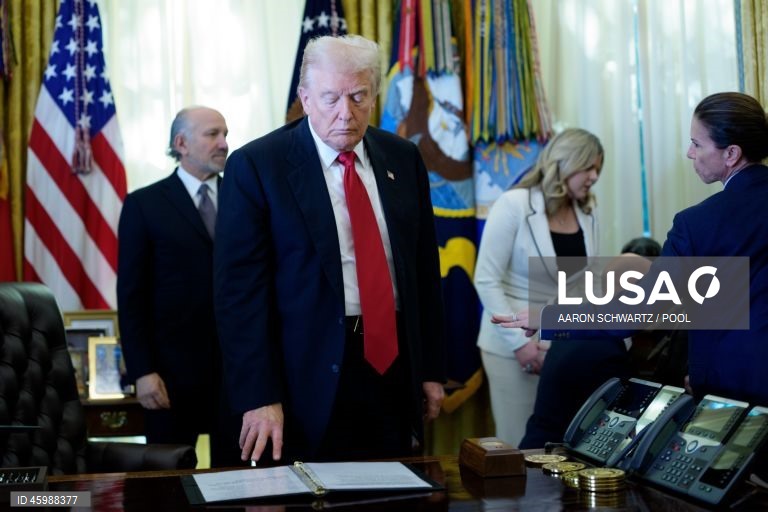 Trump anuncia redução de preços de medicamentos contra a obesidade