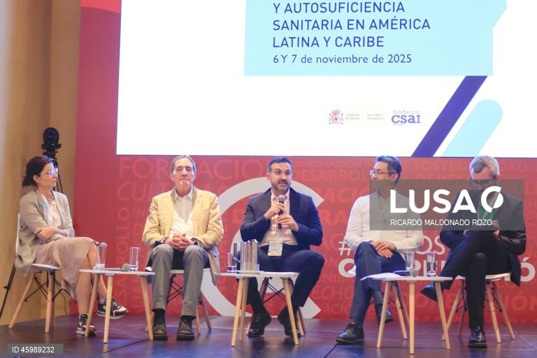 Collaboration for Harmonization and Self-Sufficiency in Healthcare in Latin America and the Caribbean forum in Colombia