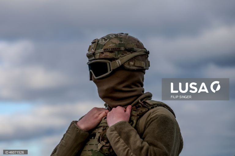 Três militares norte-americanos foram mortos e cinco ficaram feridos