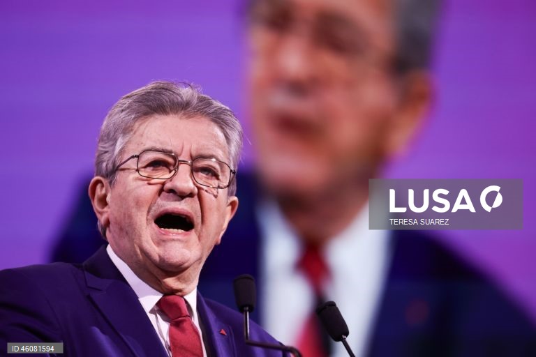 Jean-Luc Mélechon, da esquerda francesa, anuncia candidatura às presidenciais de 2027