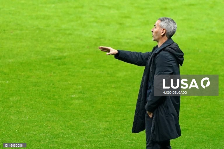 Carlos Vicens diz que bracarenses devem melhorar capacidade de ter mais bola