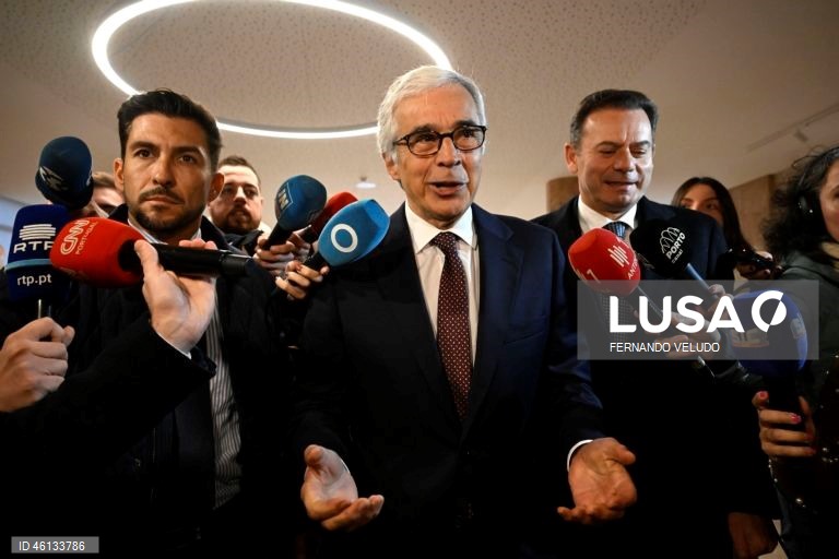 Aguiar Branco afirma que não vai substituir Marcelo Rebelo de Sousa como Presidente