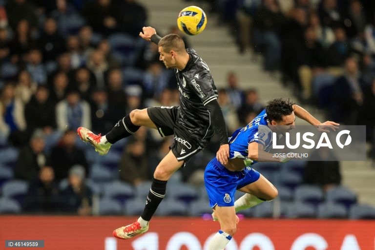 FC Porto e Vitória defrontam-se em estado de graça, Sporting e Benfica atentos