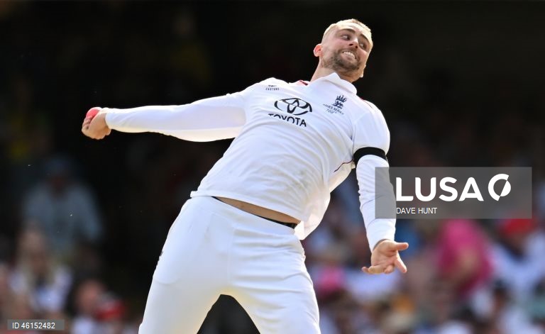 The Ashes 2025-26: Australia vs. England 2nd Test - Day 2