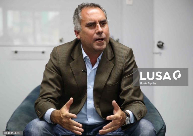 Candidato à presidência do Peru promete revogar leis pró-crime após ataque